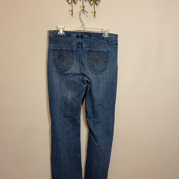 Nine West Jeans Classic Blue Stonewashed Straight Leg Jeans. Size 8 - Picture 5 of 6